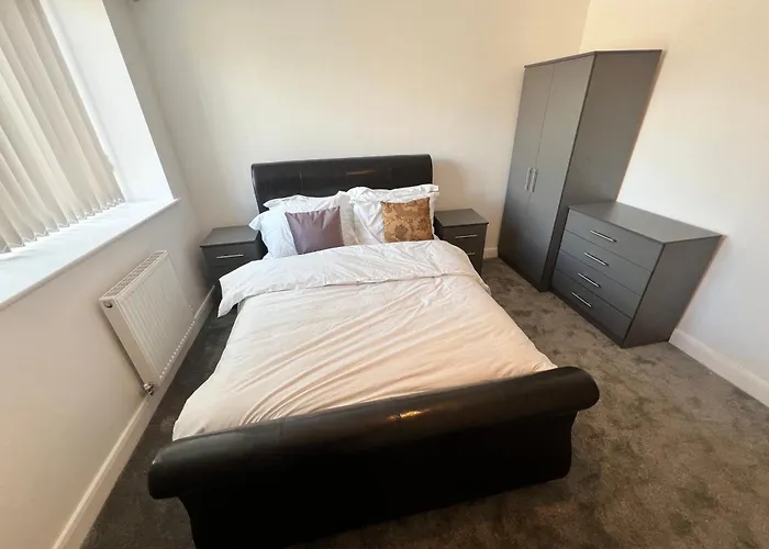 Flat 1 - Luxury Bolton City Centre Apartments