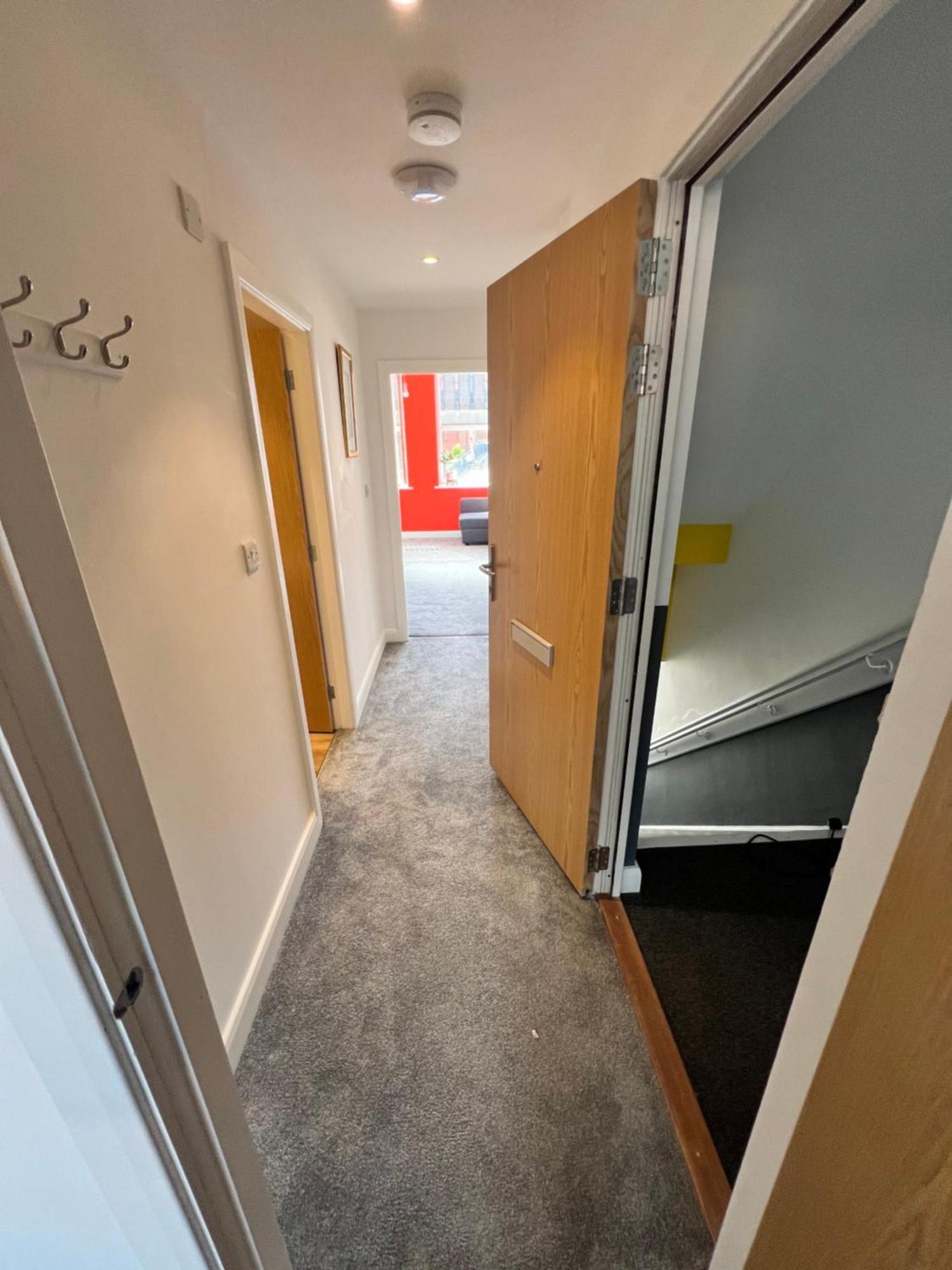 Flat 1 - Luxury Centre * Bolton